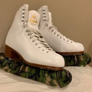 Jackson Ultima Excel Figure Skate